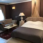 Отель Restaurant Le Cosy 3*