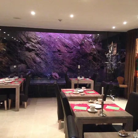 Restaurant Le Cosy 3*
